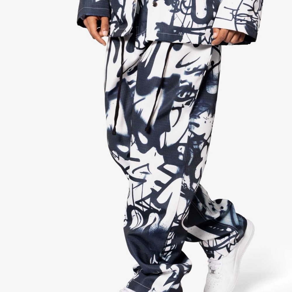 GRAFFITI COACH MATCHING SET